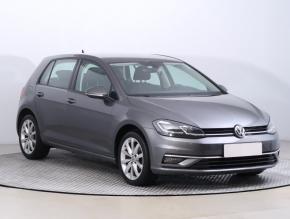 Volkswagen Golf  1.0 TSI 