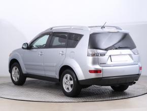 Mitsubishi Outlander  2.4 MIVEC 