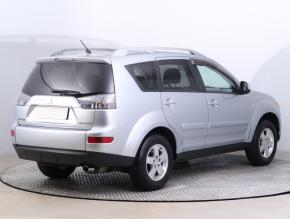 Mitsubishi Outlander  2.4 MIVEC 