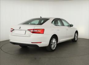 Škoda Superb  2.0 TDI 