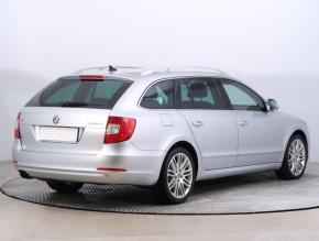 Škoda Superb  2.0 TDI Elegance 