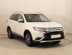 Mitsubishi Outlander  2.2 DI-D Instyle 