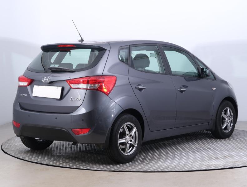 Hyundai ix20  1.4 CVVT Trikolor