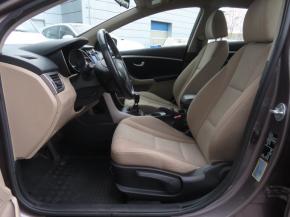 Hyundai i30  1.6 MPI Trikolor 