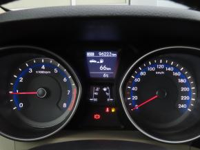 Hyundai i30  1.6 MPI Trikolor 