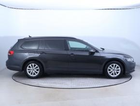 Volkswagen Passat  2.0 TDI Elegance 