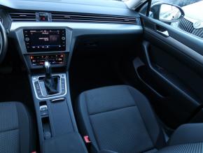 Volkswagen Passat  2.0 TDI Elegance 