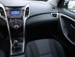 Hyundai i30  1.4 CVVT 