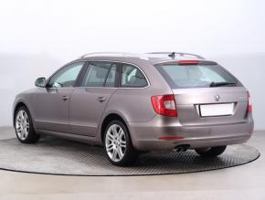 Škoda Superb  1.8 TSI Elegance 