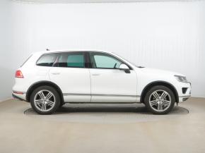 Volkswagen Touareg  3.0 TDI 