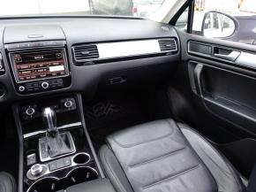 Volkswagen Touareg  3.0 TDI 