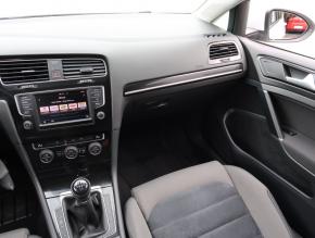 Volkswagen Golf  1.6 TDI 