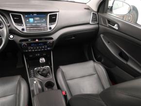 Hyundai Tucson  2.0 CRDi 