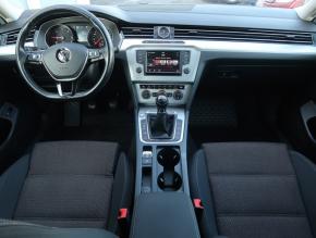 Volkswagen Passat  2.0 TDI 