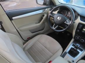 Škoda Octavia  2.0 TDI Elegance 