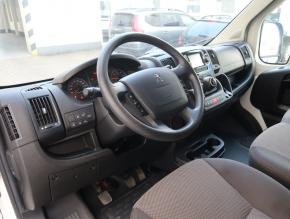 Peugeot Boxer  2.2 BlueHDi . 