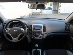 Hyundai i30  1.4 CVVT 