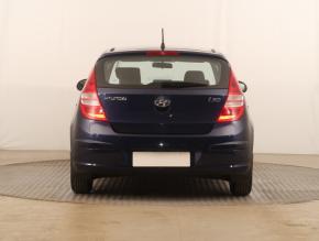 Hyundai i30  1.4 CVVT 