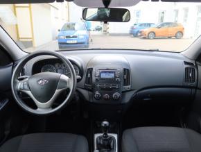 Hyundai i30  1.4 CVVT 