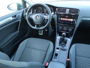 Volkswagen Golf  1.6 TDI 