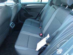 Volkswagen Golf  1.6 TDI 