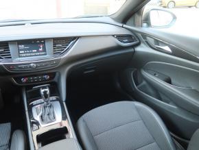 Opel Insignia  2.0 CDTI 