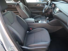 Opel Insignia  2.0 CDTI 