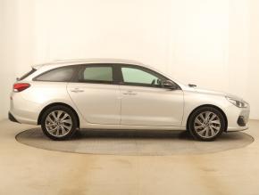 Hyundai i30  1.4 T-GDI 