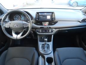 Hyundai i30  1.4 T-GDI 