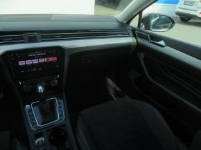 Volkswagen Passat  2.0 TDI Elegance 