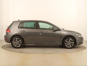 Volkswagen Golf  1.0 TSI 