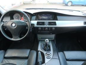 BMW 5  523i 