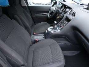 Peugeot 5008  1.6 HDi 