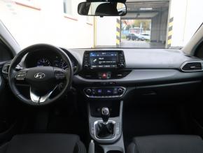 Hyundai i30  1.4 T-GDI 