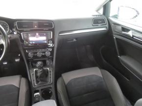 Volkswagen Golf  1.6 TDI 