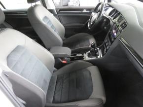 Volkswagen Golf  1.6 TDI 