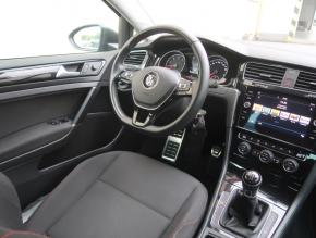 Volkswagen Golf  1.0 TSI 