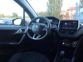 Peugeot 2008  1.2 PureTech 