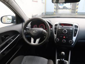 Kia Ceed  1.4 CVVT 