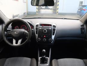 Kia Ceed  1.4 CVVT 