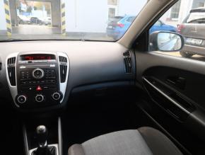 Kia Ceed  1.4 CVVT 