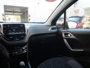 Peugeot 2008  1.2 PureTech 