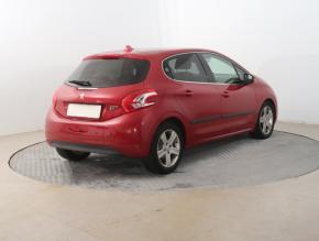 Peugeot 208  1.6 e-HDi 