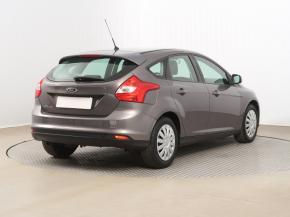 Ford Focus  1.6 i Trend 