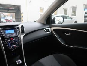 Hyundai i30  1.6 MPI 