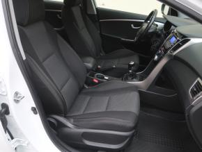 Hyundai i30  1.6 MPI 