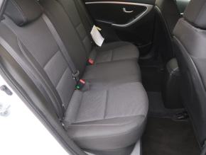 Hyundai i30  1.6 MPI 