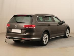 Volkswagen Passat  2.0 TDI Alltrack 