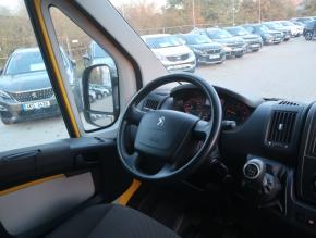 Peugeot Boxer  2.0 BlueHDi 