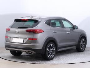 Hyundai Tucson  2.0 CRDi 